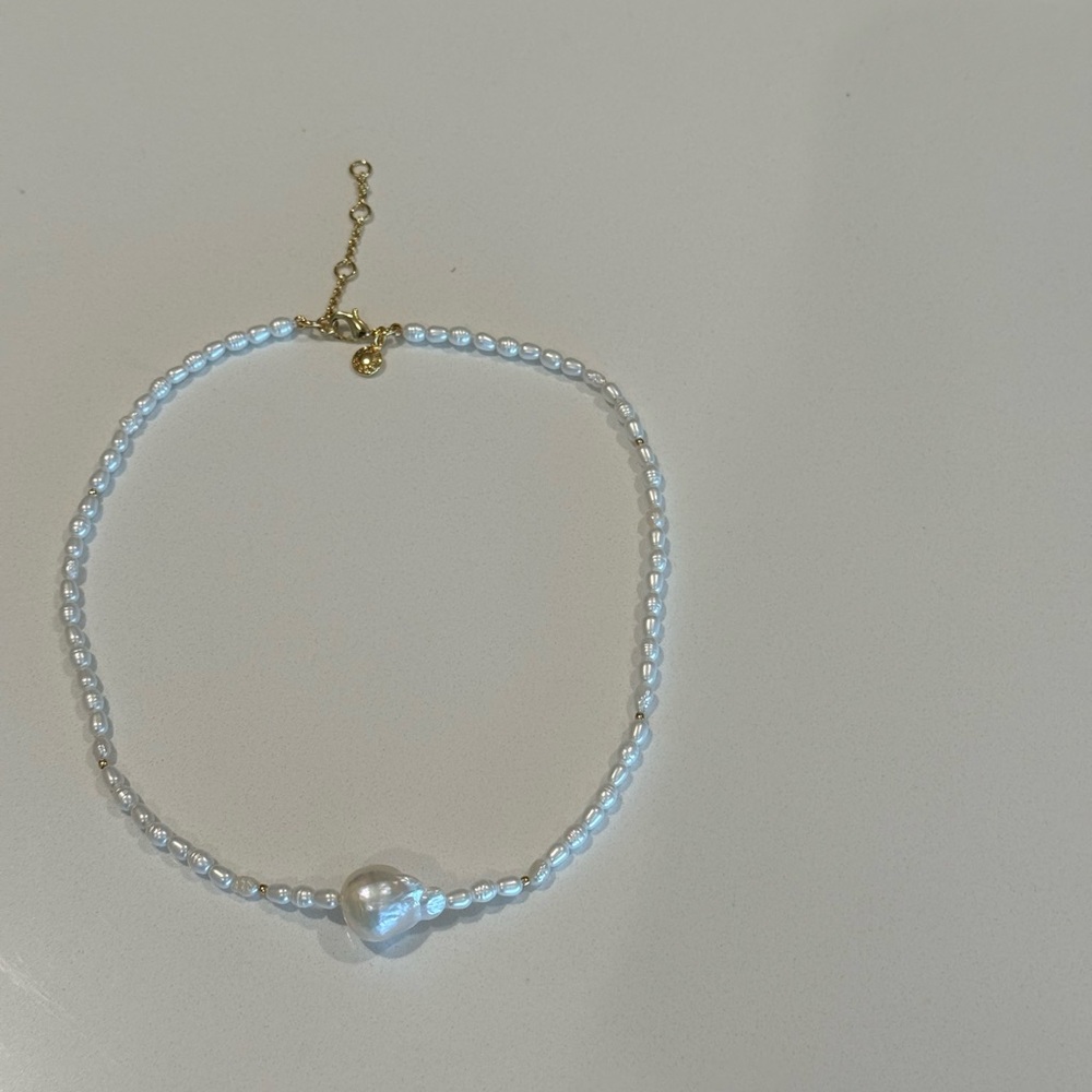 J.Crew Baroque Pearl Necklace - Picture 2 of 3